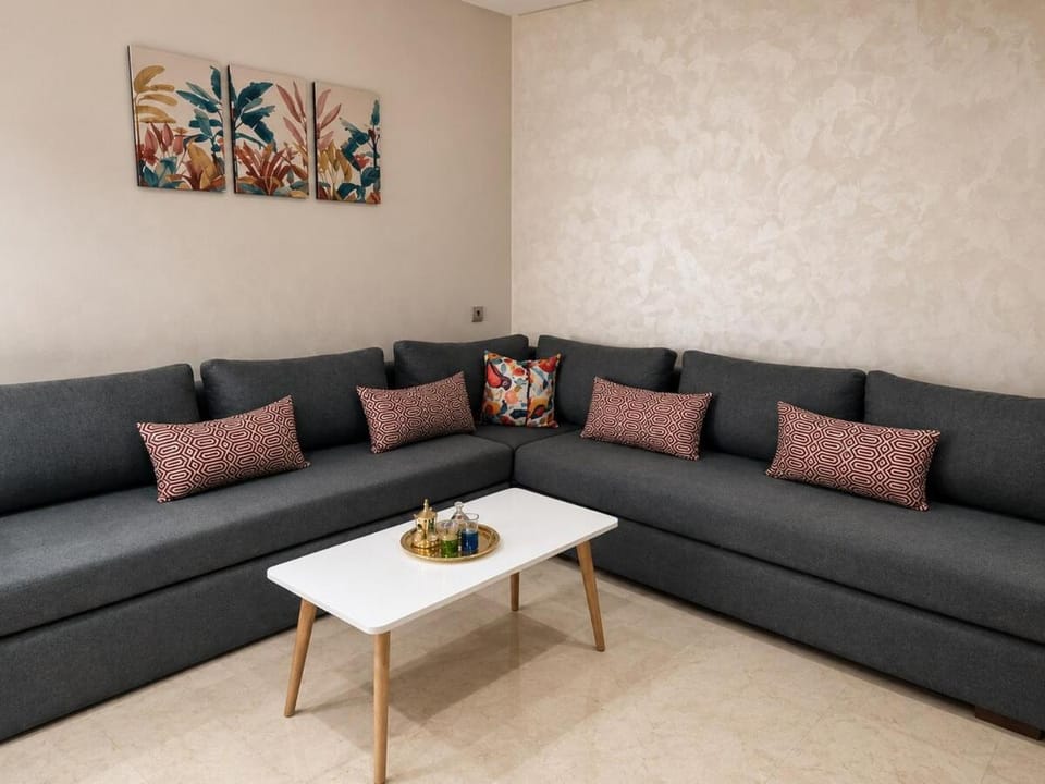 Charmant appartement à deux pas de plage mehdia Apartment in Rabat-Salé-Kénitra