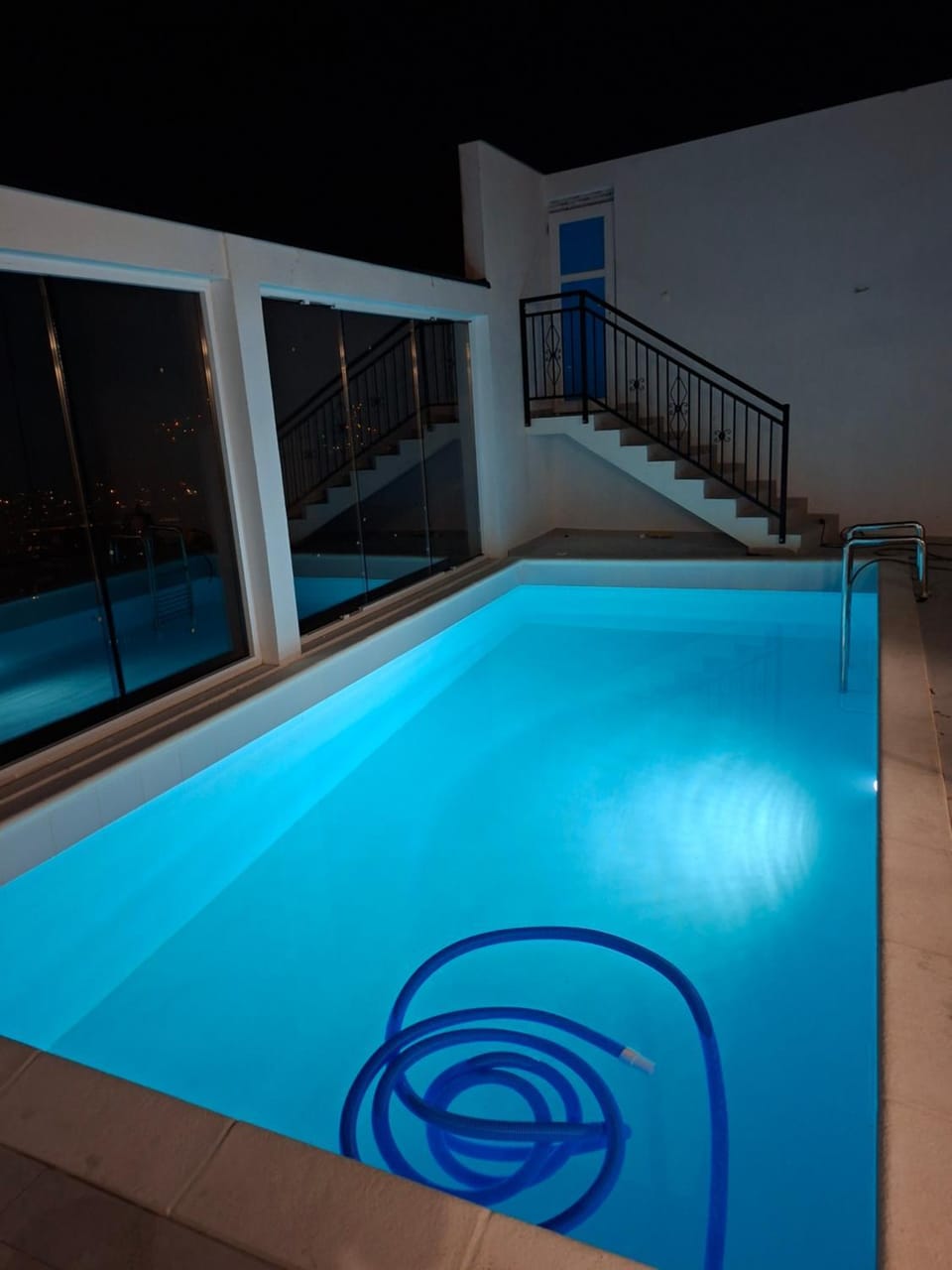 Apartman sa bazenom SUTON Mostar Apartment with swimming pool SUTON Mostar Apartment in Mostar