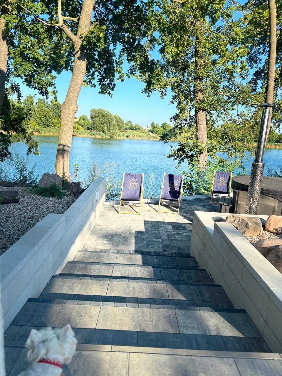 ENKLAWA IMPERIUM- DOM WAKACYJNY-APARTAMENTY NAD JEZIOREM- 20 km od TORUNIA-PLAŻA,JACUZZI Apartment in Poland