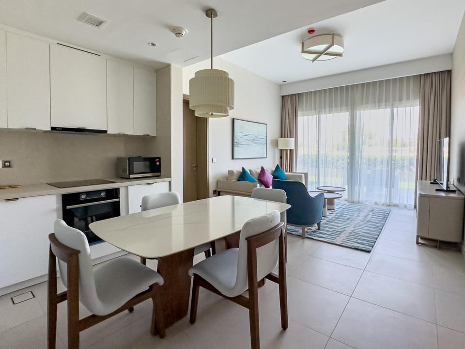 Kitchen or kitchenette, Living room, Dining area