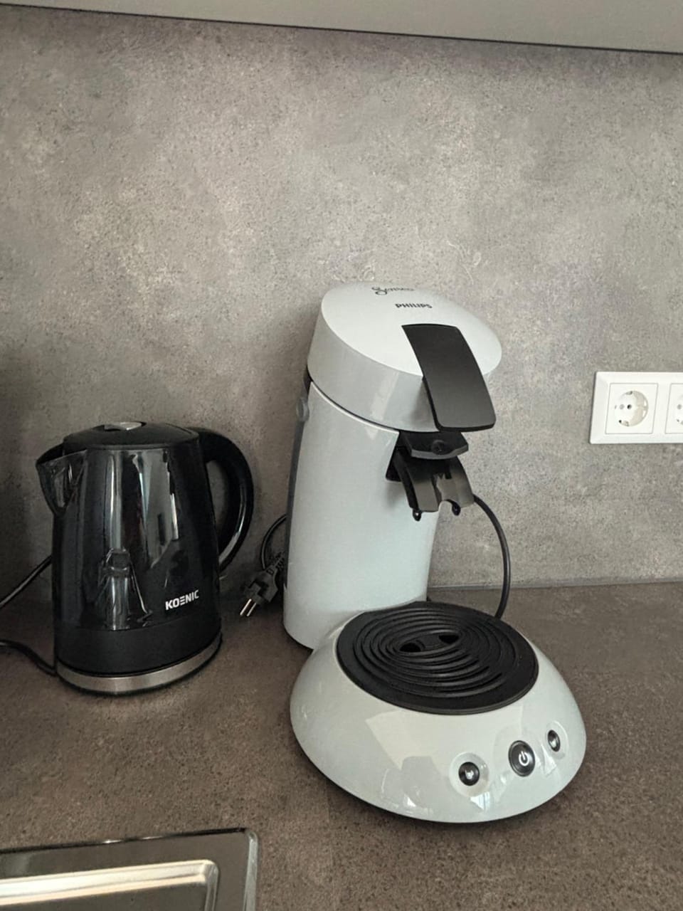 Coffee/tea facilities