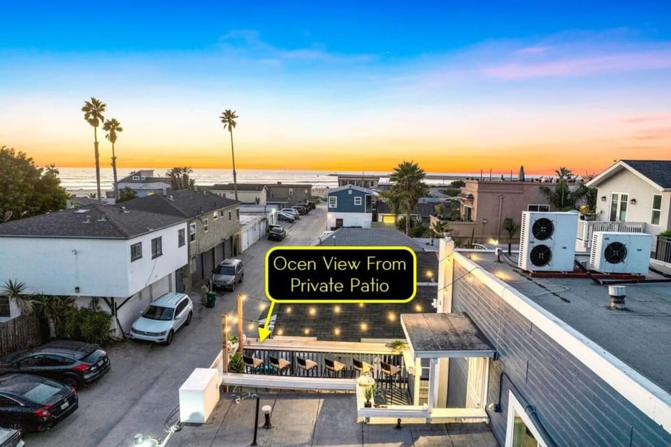 Ocean View Home Near Beach with Private Patio House in Ocean Beach