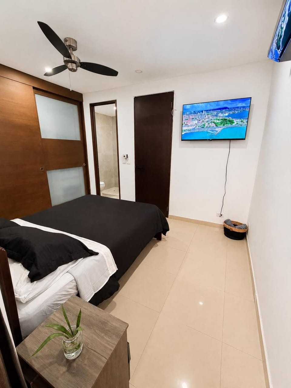 Comfort Rooms - Bay View Access - 500 Mbps WiFi - Near Getsemaní Vacation rental in Cartagena