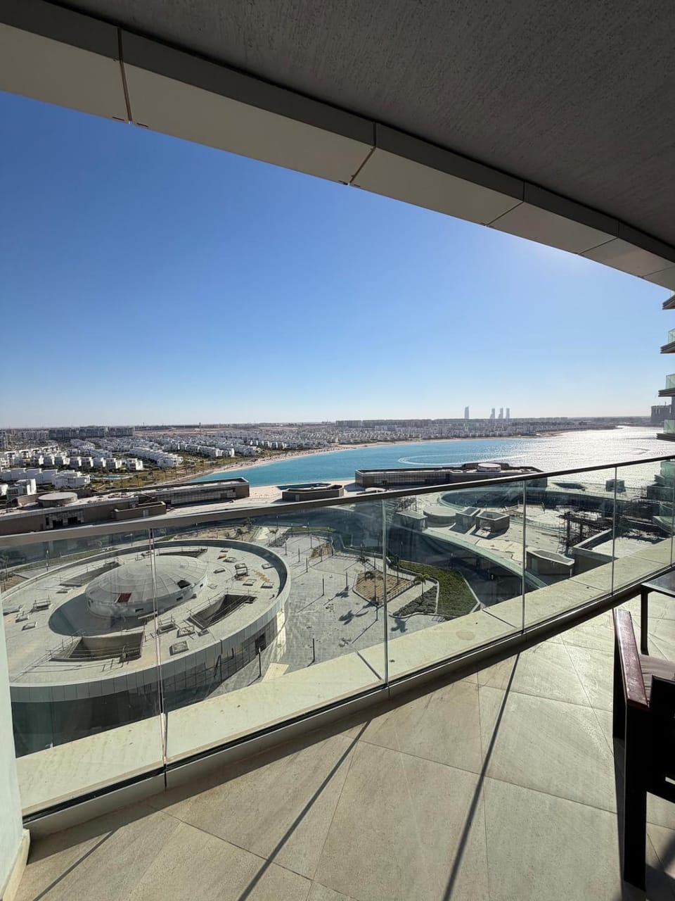 Day, Natural landscape, Balcony/Terrace, City view, Lake view