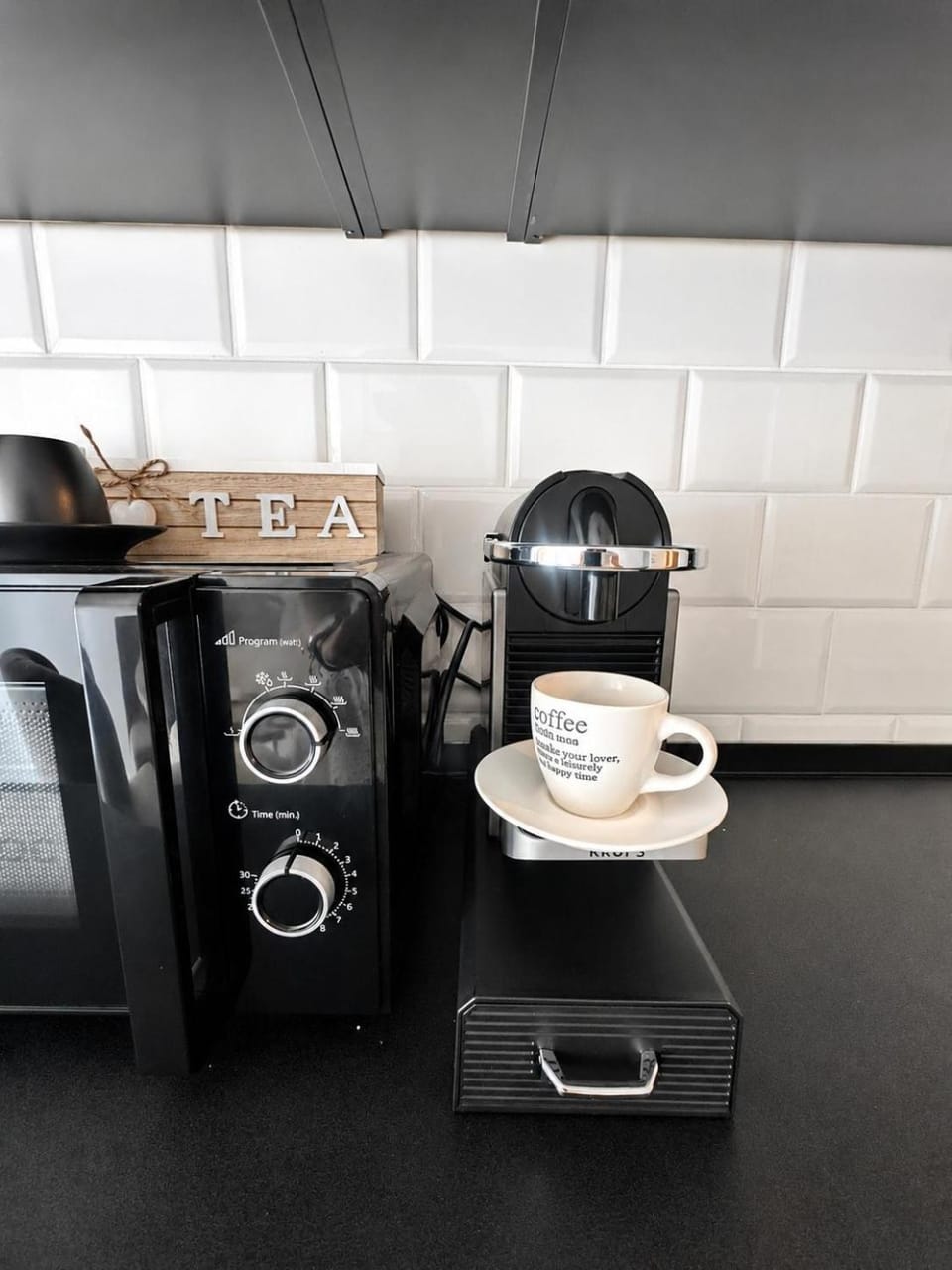 Coffee/tea facilities, Kitchen or kitchenette