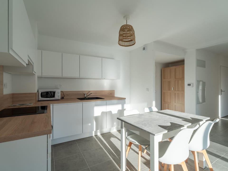 Appartement moderne avec parking - 4 pers. - FR-1-50-215 Apartment in Mimizan