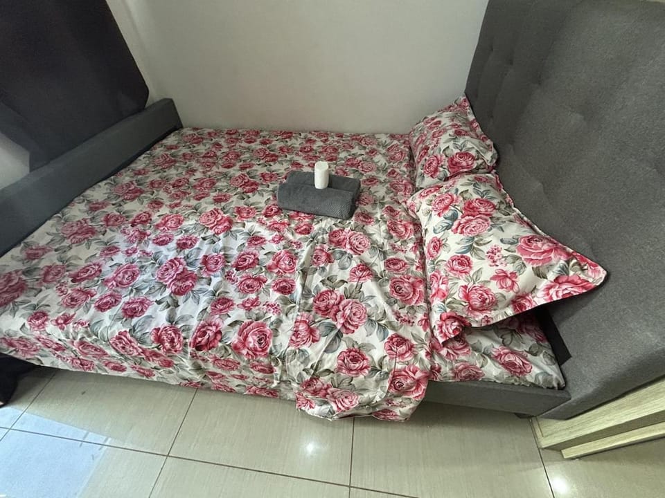 Shore Residences Pasay City walking distance to Mall of Asia and near in Manila Airport Apartment in Pasay