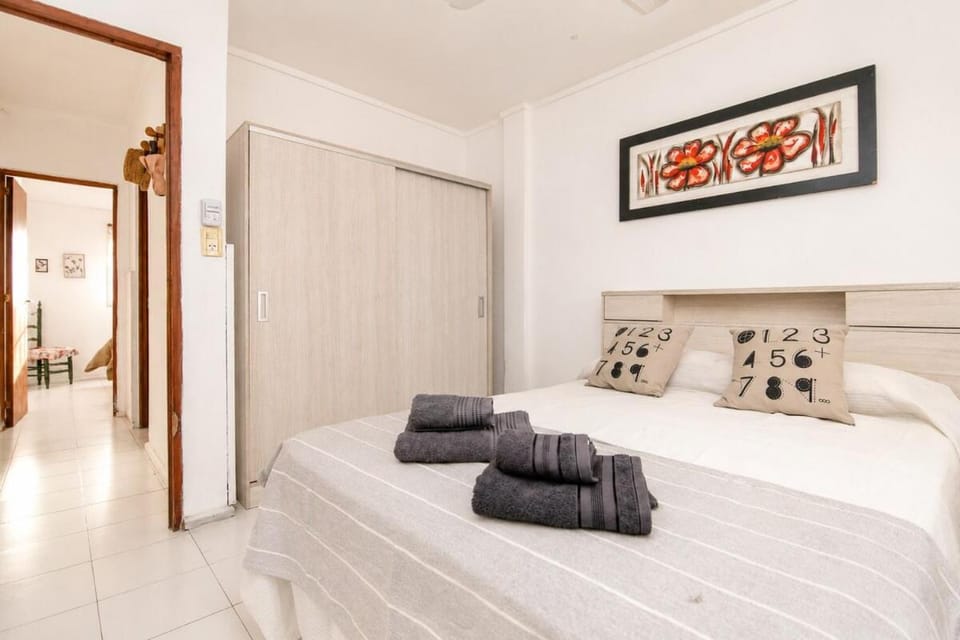 Dpto Del Valle I 2 hab con cochera Santa Fe Apartment in Santa Fe