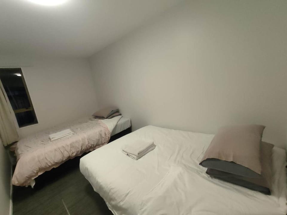 3 bedroom Chalet B House in Auckland