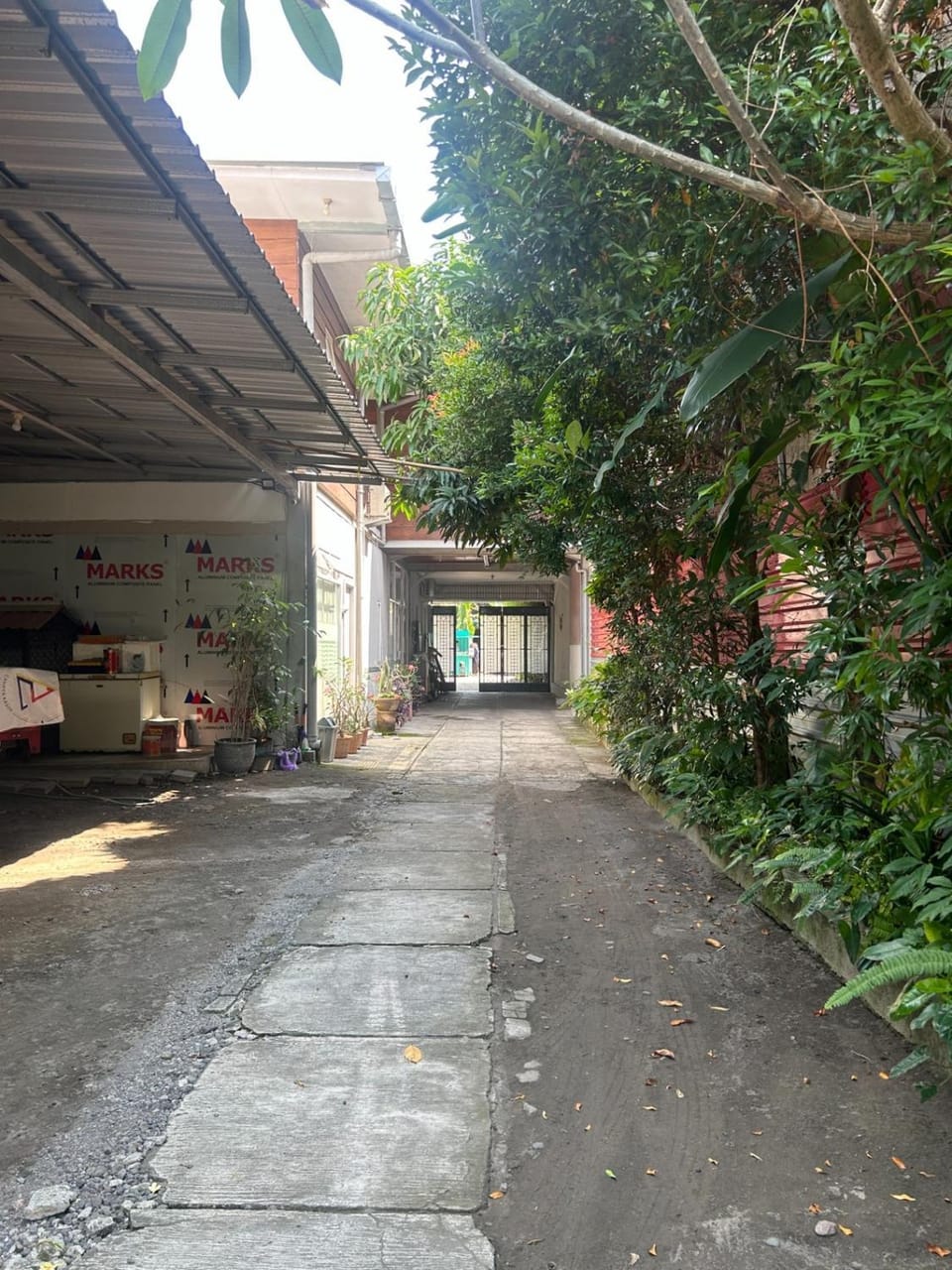 Ndalem Pundhi Guest House By Sewain Bed and Breakfast in Special Region of Yogyakarta