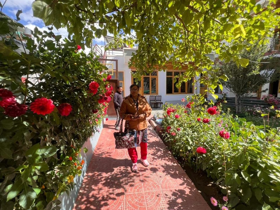 New Moon Guest House Bed and Breakfast in India