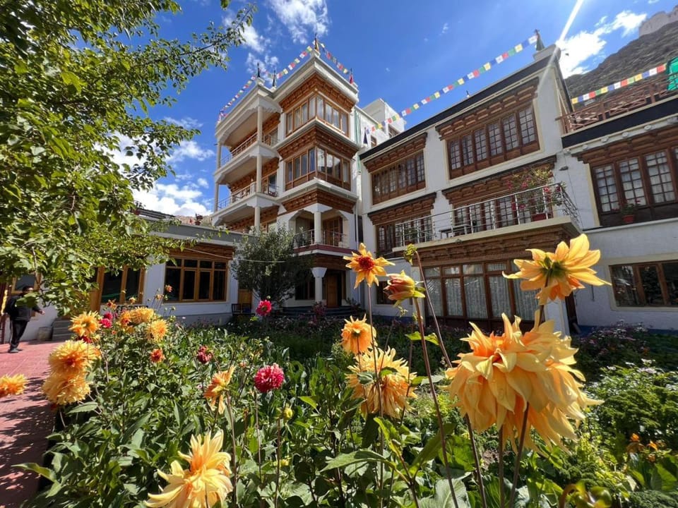 New Moon Guest House Bed and Breakfast in India