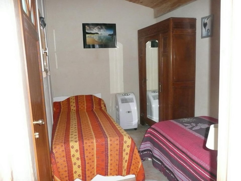 Bedroom, Pool view