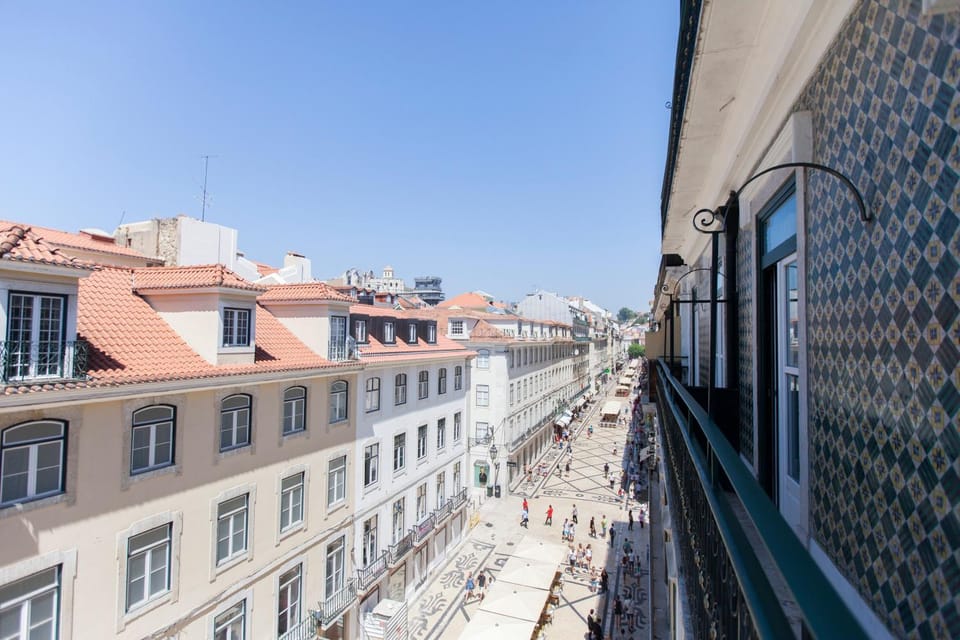 Property building, Restaurant/places to eat, View (from property/room), City view, City view, Street view, Street view