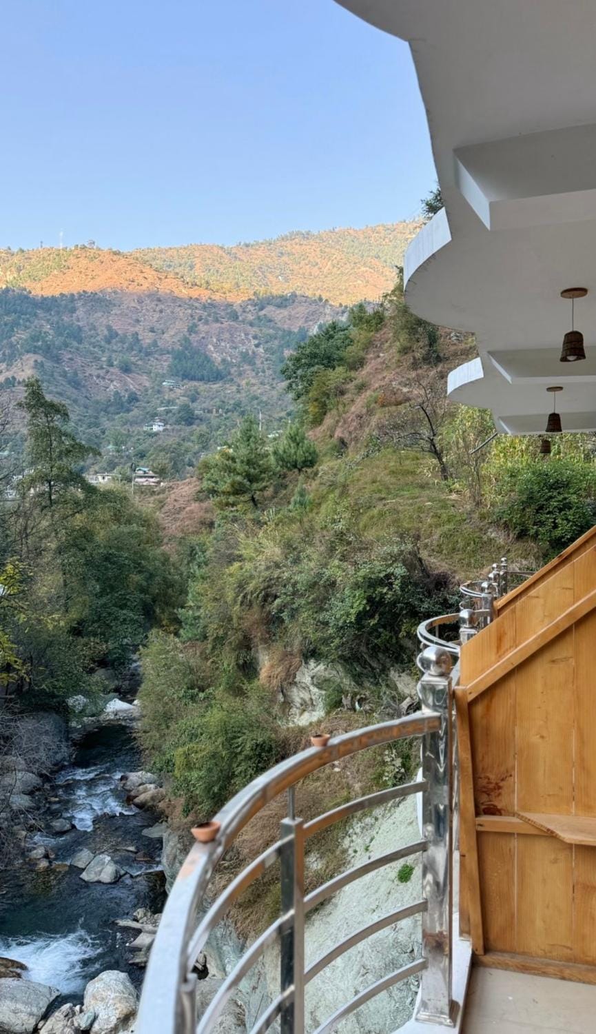 Bisht wooden cottages Nature lodge in Himachal Pradesh