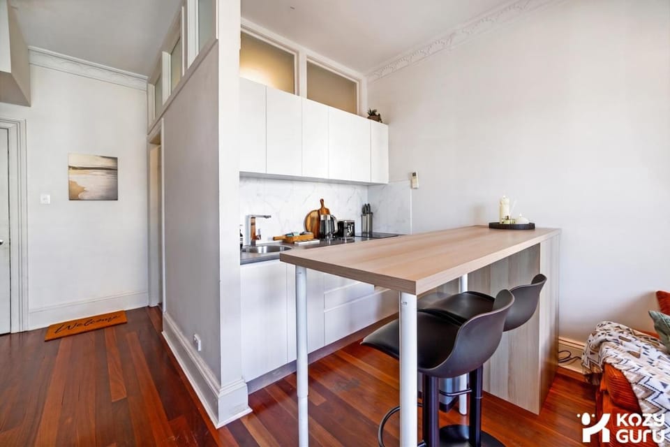 KozyGuru | Balmain | Boutique Inner West Stay Apartment in Rozelle