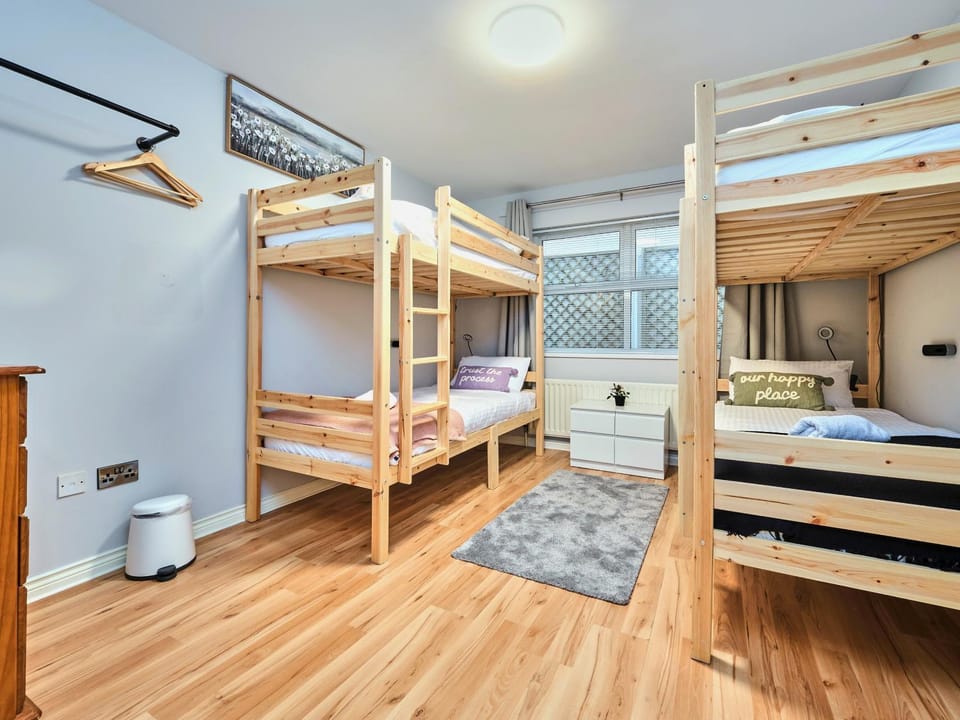 bunk bed