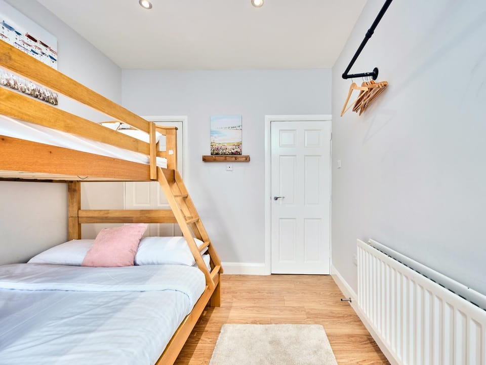 bunk bed