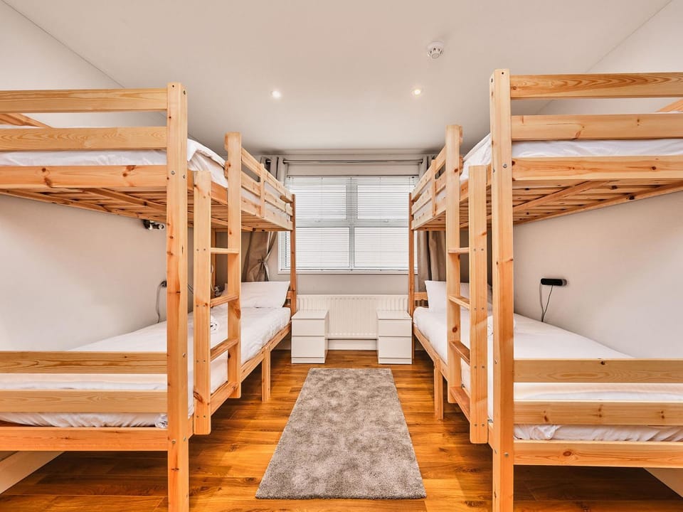 bunk bed