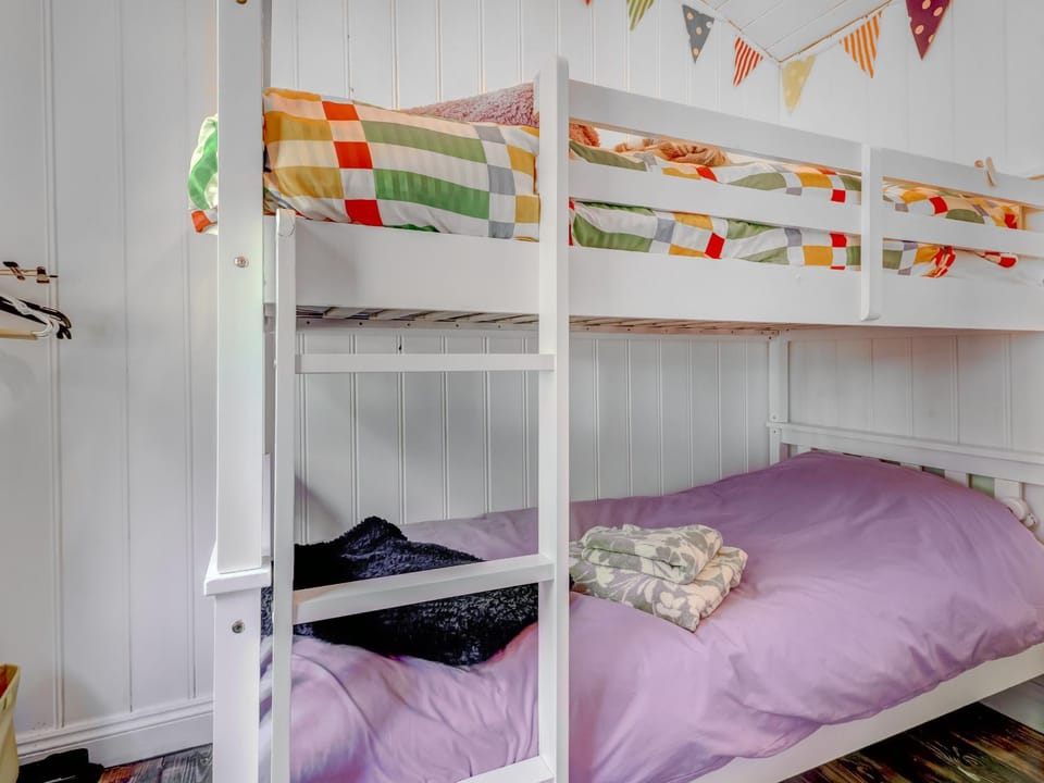 bunk bed