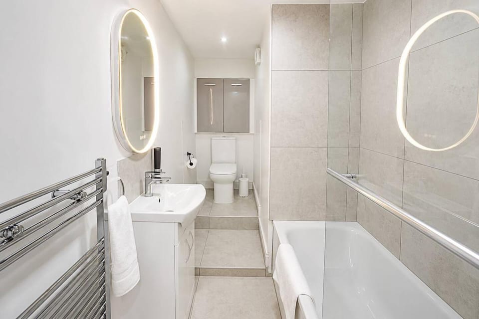 Bathroom, Bath