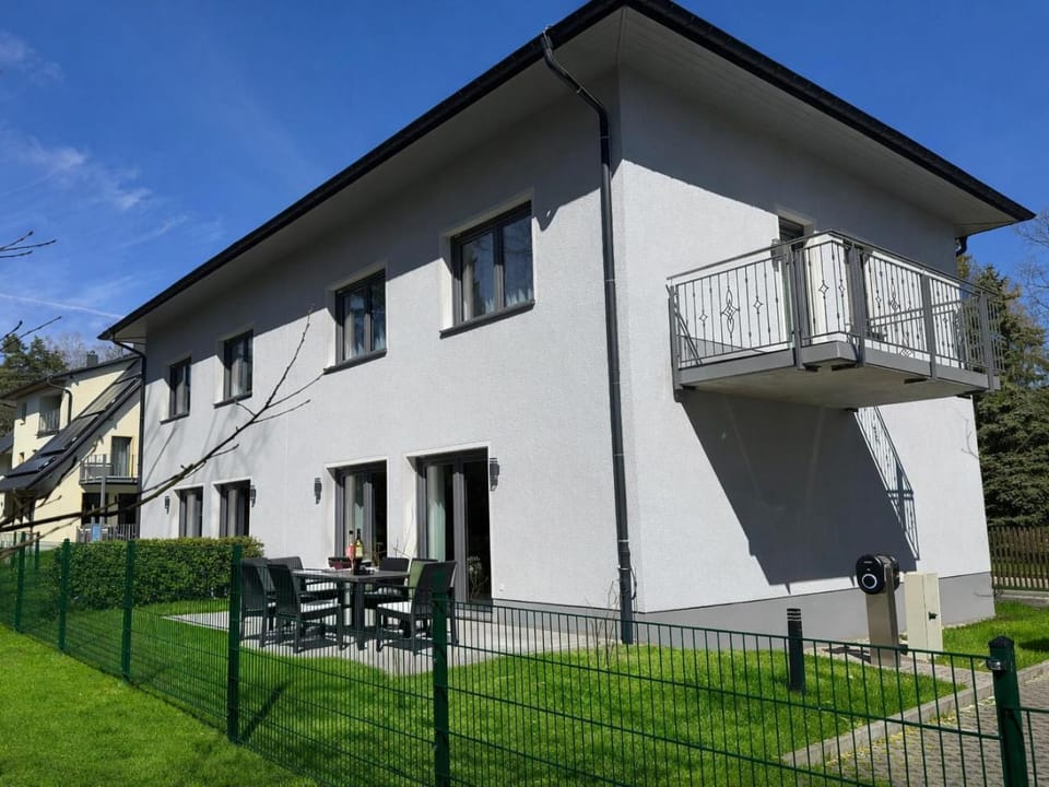 Property building, Garden view
