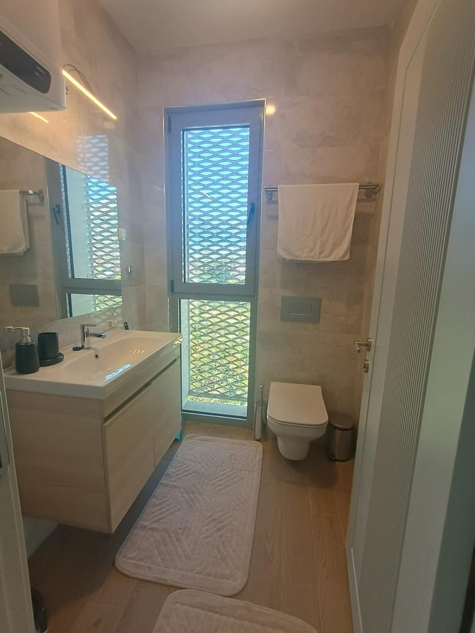 Premium 1 Apartment Bar Pool & Parking 4 Apartment in Montenegro