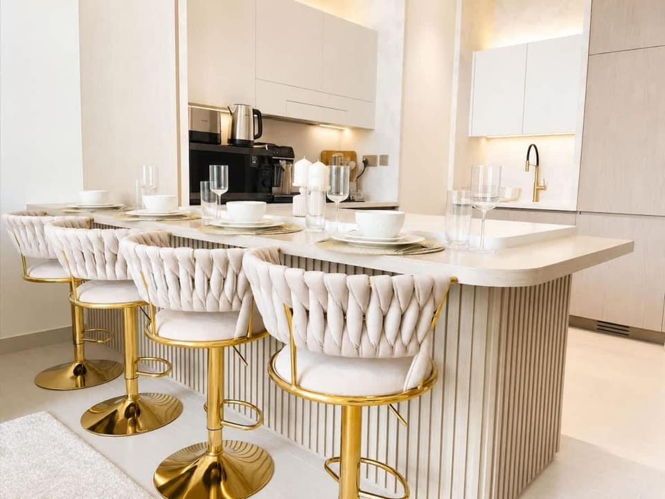 Luxury 1BR Stay Binghatti Phantom Apartment in Dubai