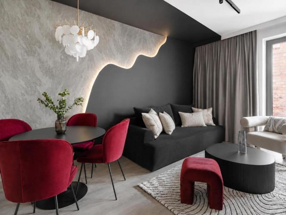 Bed, Living room, Photo of the whole room, Seating area