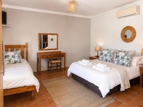 Little Farm Lodge Nature lodge in South Africa