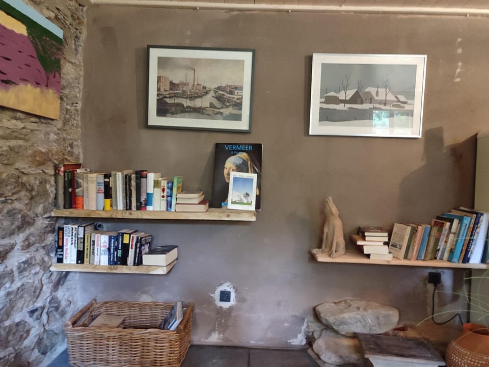 Library, Living room, Decorative detail
