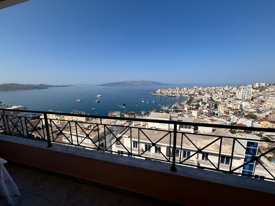Day, View (from property/room), Balcony/Terrace, City view, Sea view