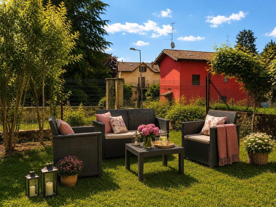 Camelia - Quiet Family Stay for 5 with Garden House in Lugano