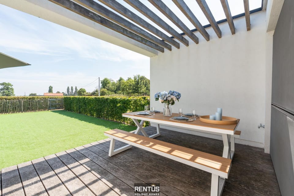 Patio, Day, Garden, View (from property/room), Balcony/Terrace, Garden view