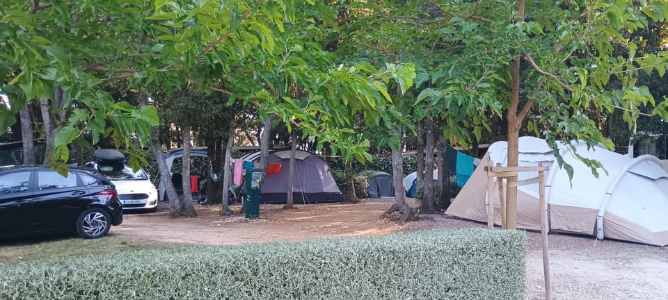 Centinera Camping Campground/ 
RV Resort in Banjole
