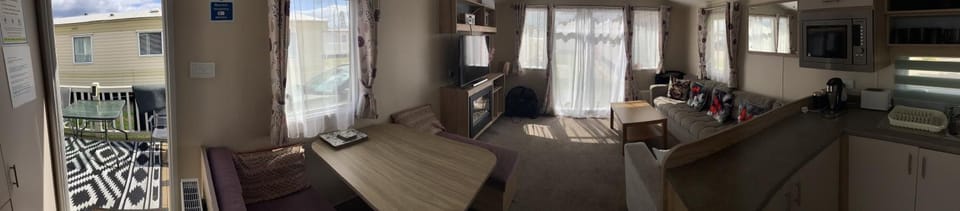 Facade/entrance, Living room