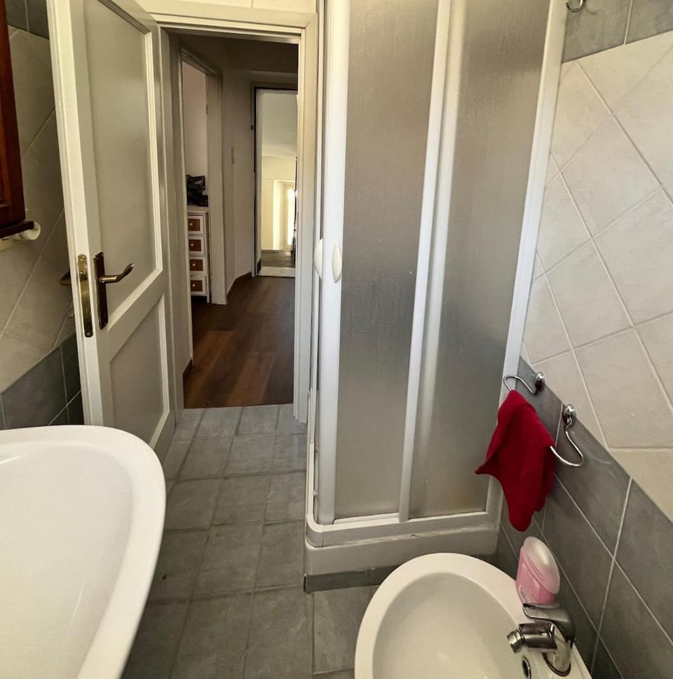 Bilocale con terrazzo in centro storico Apartment in Sardinia