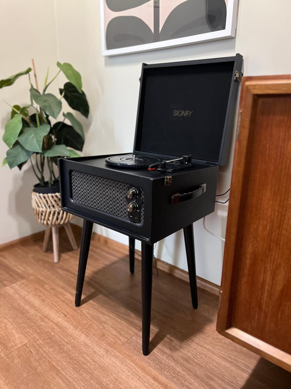 Retro on Ascot House in Bowral