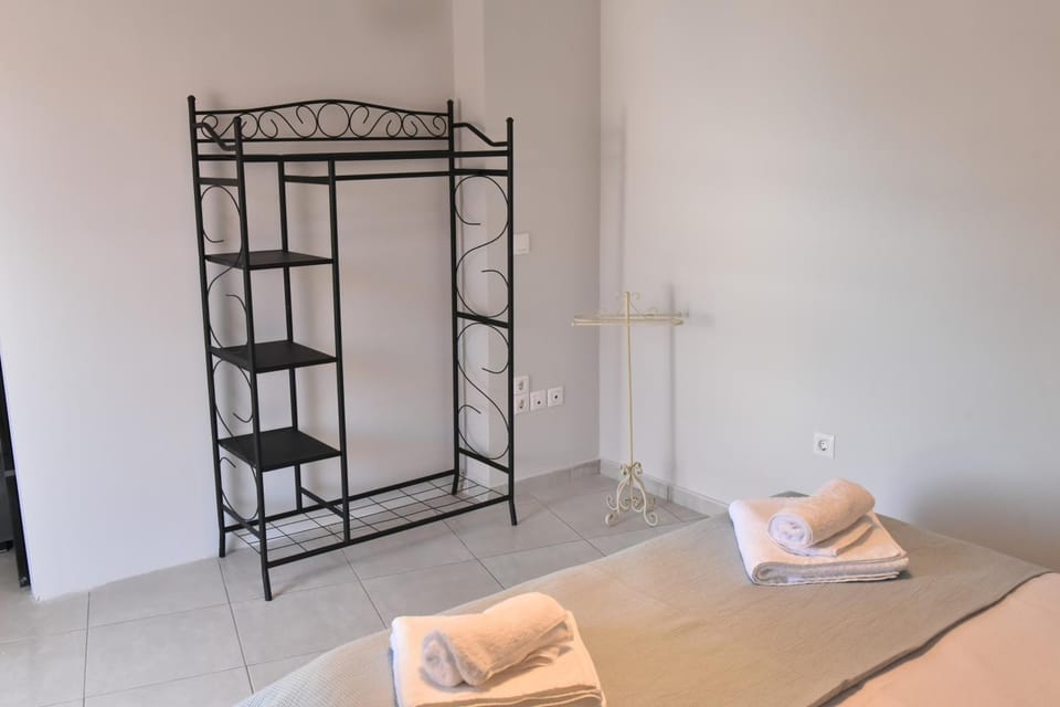 Bed, Bedroom, wardrobe