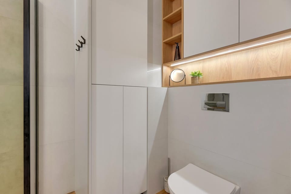 Toilet, Bathroom