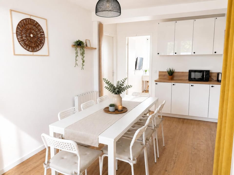 Life&Travel - Appart cosy - 4 chambres - Bordeaux Apartment in Bordeaux