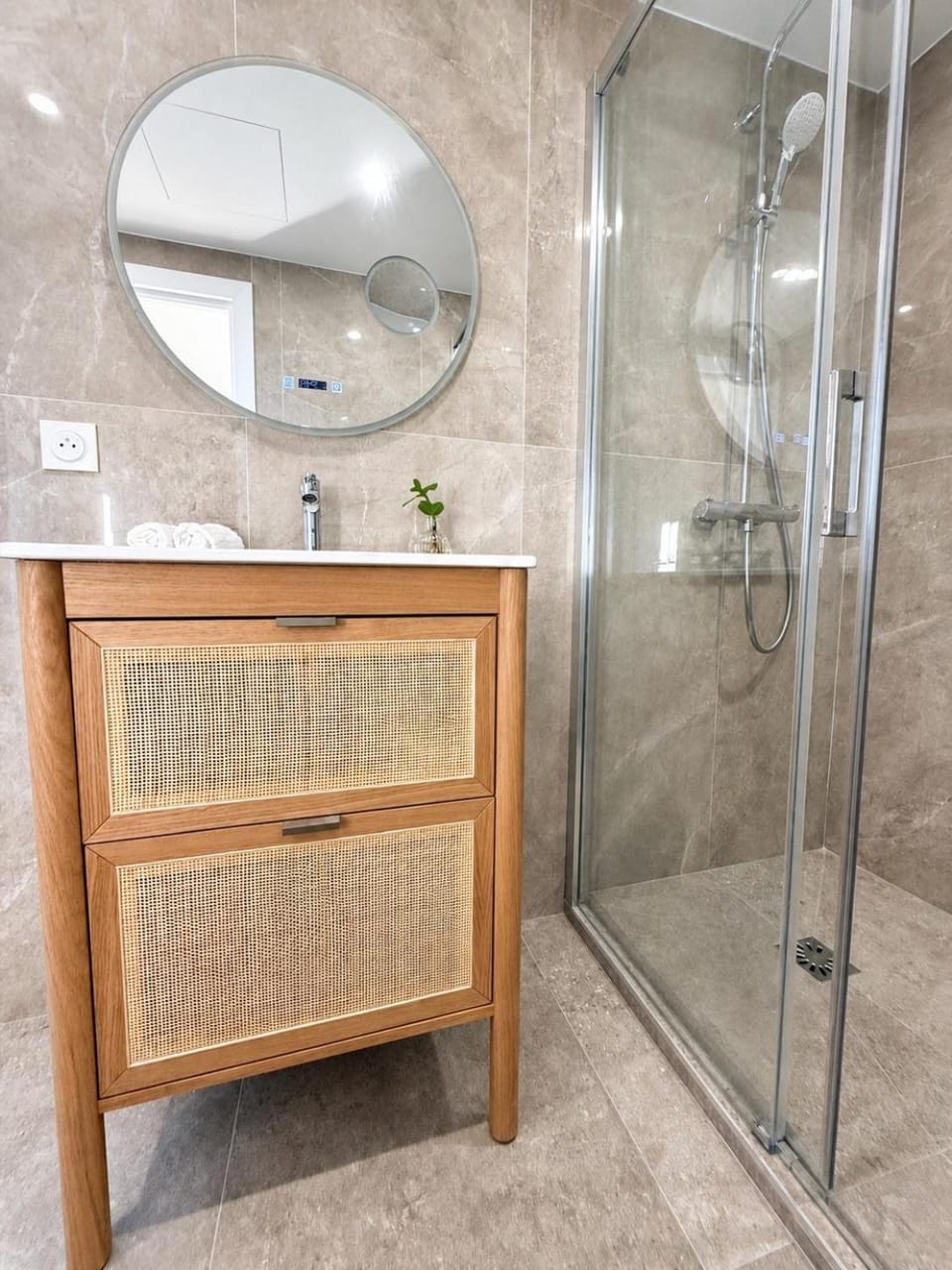 Shower, Bathroom