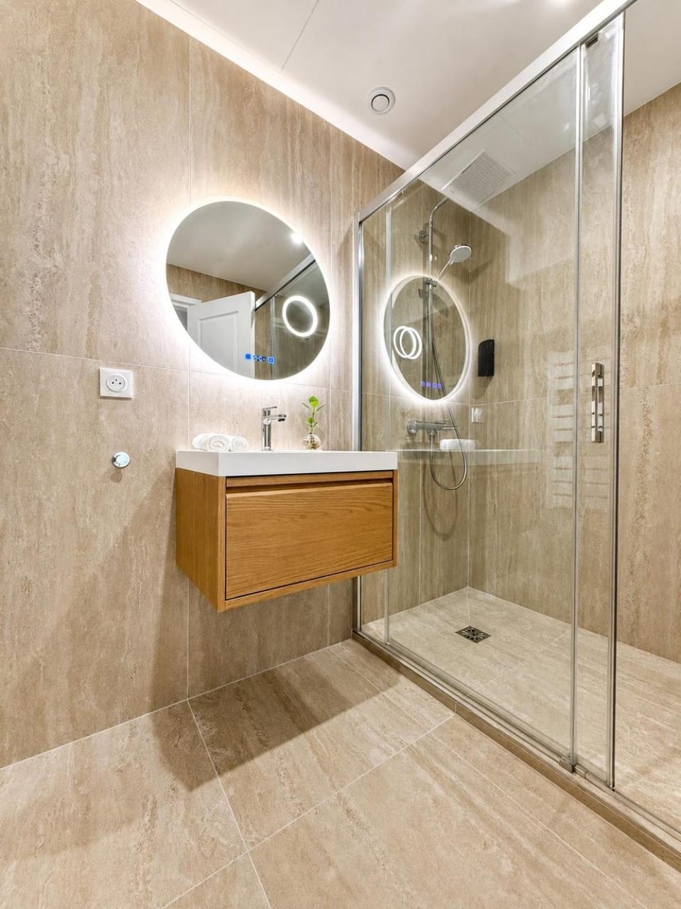 Shower, Bathroom