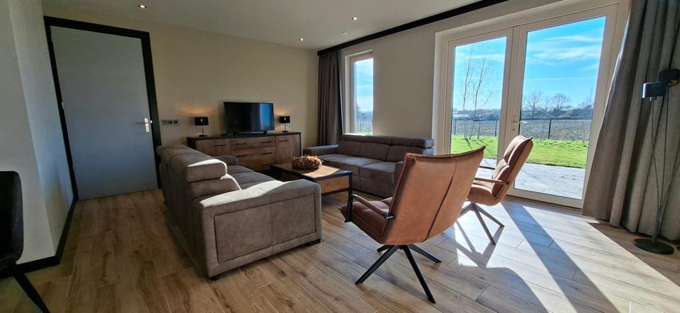 XXL Vakantiebungalow de Sleedoorn House in Venlo