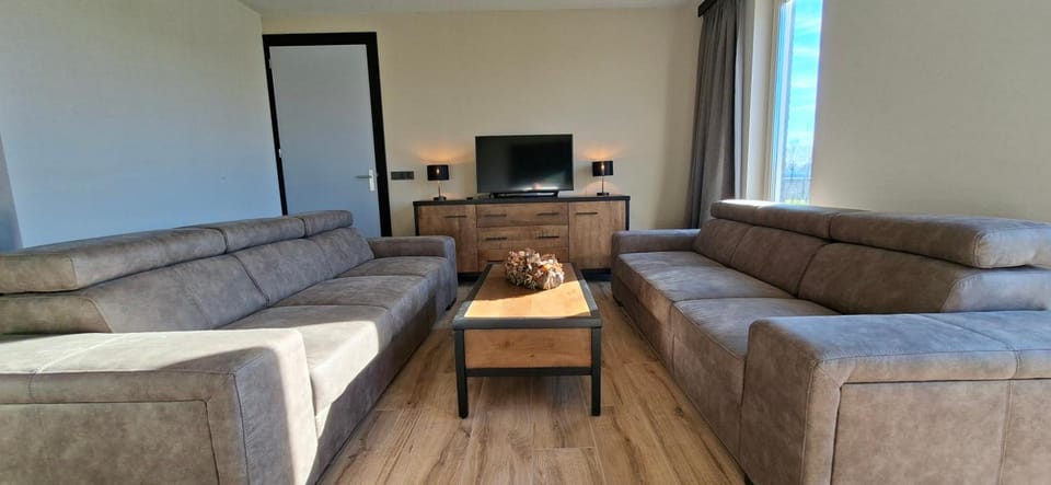 XXL Vakantiebungalow de Sleedoorn House in Venlo