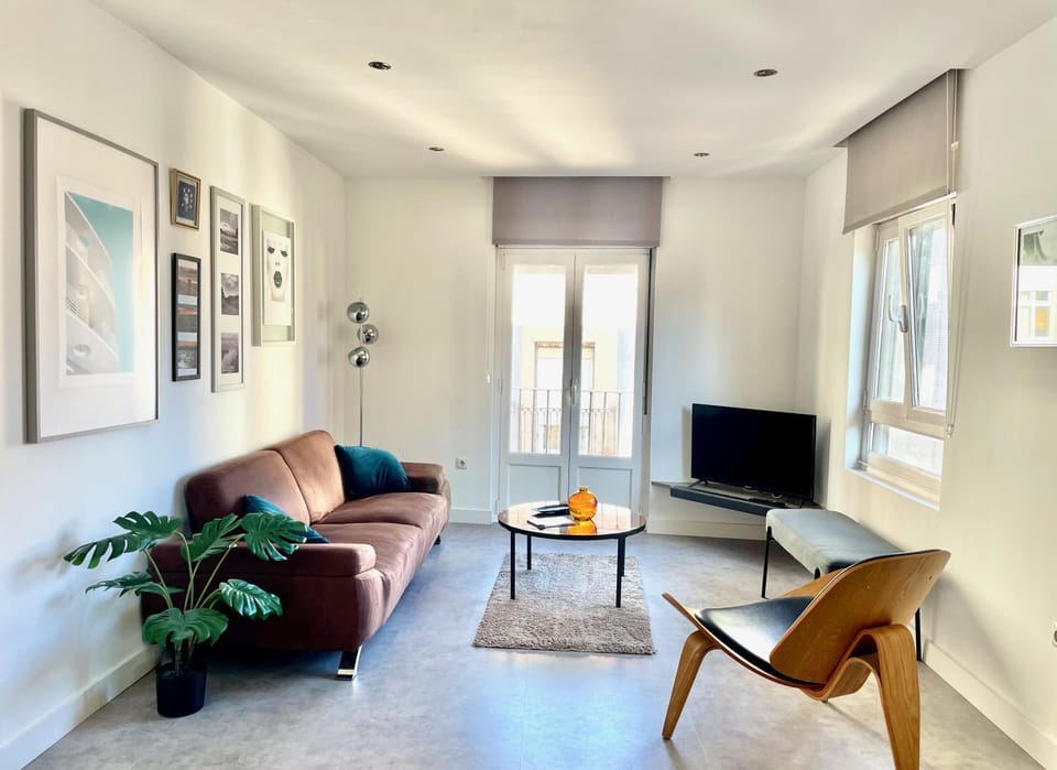 Communal lounge/ TV room, Living room