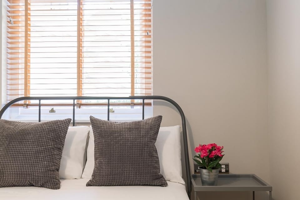 Gorgeous 1 bedroom apartments in Holborn Apartment in London Borough of Islington