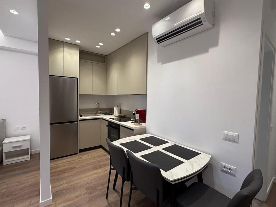 Riviera Central Escape Apartment in Sarandë