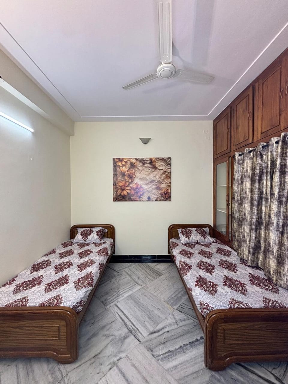 Modern 4 BHK Apartment in Hyderabad