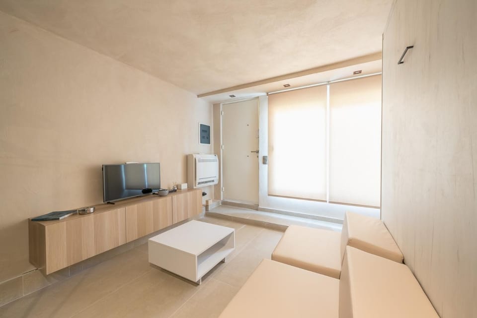 Brand New Modern Studio in Faliro - Private garden House in Alimos